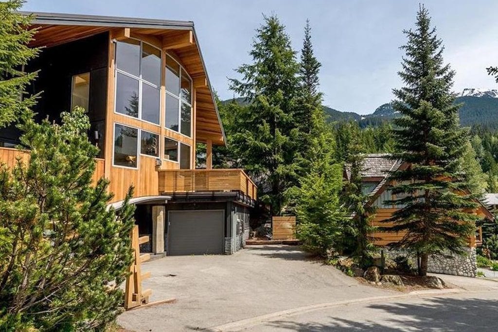 Snowridge Views Chalet Whistler