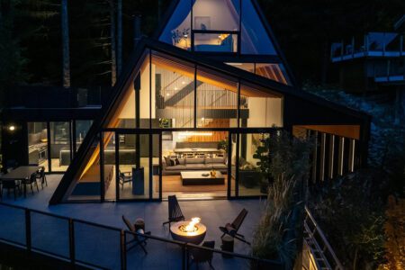 Tetra House
